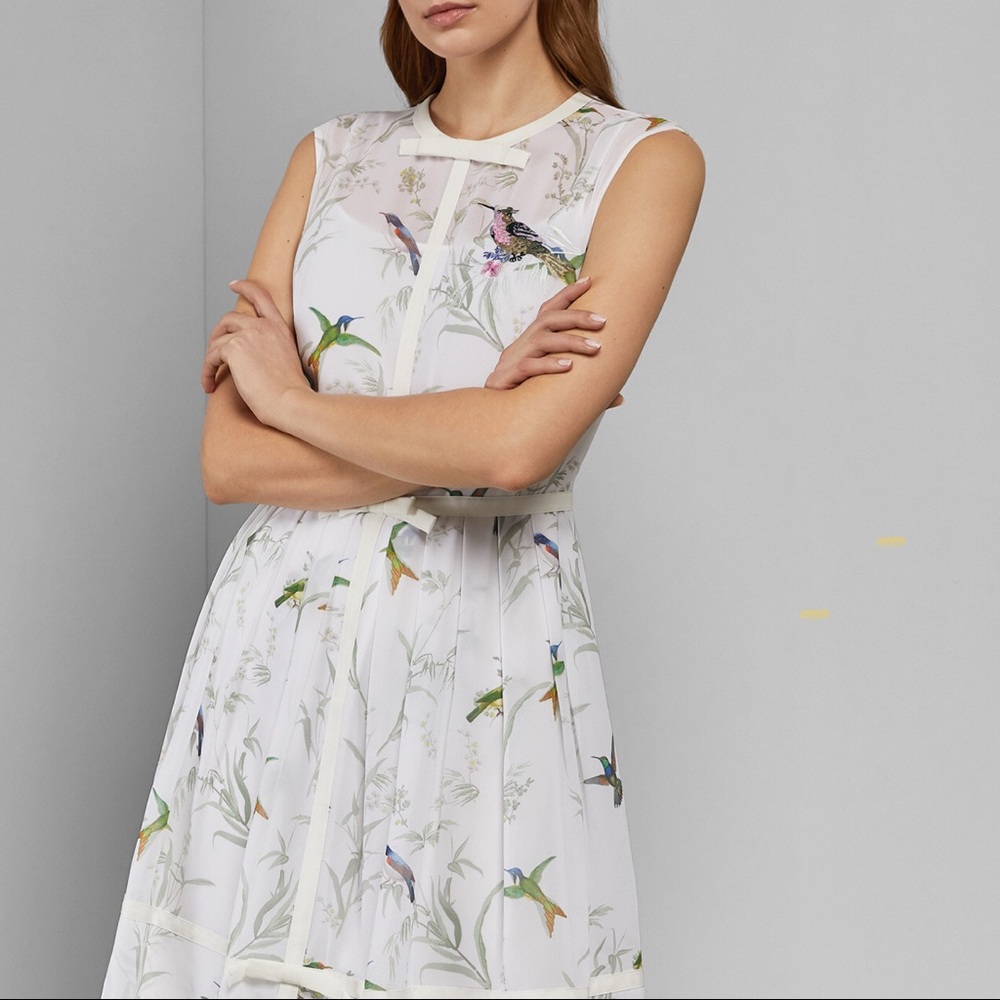Ted Baker Aleska Fortune hummingbird print Sz 3